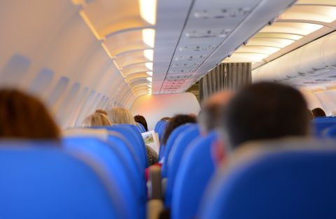 putnici-u-avionu.jpg