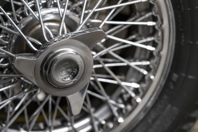 aston-martin-7.jpg