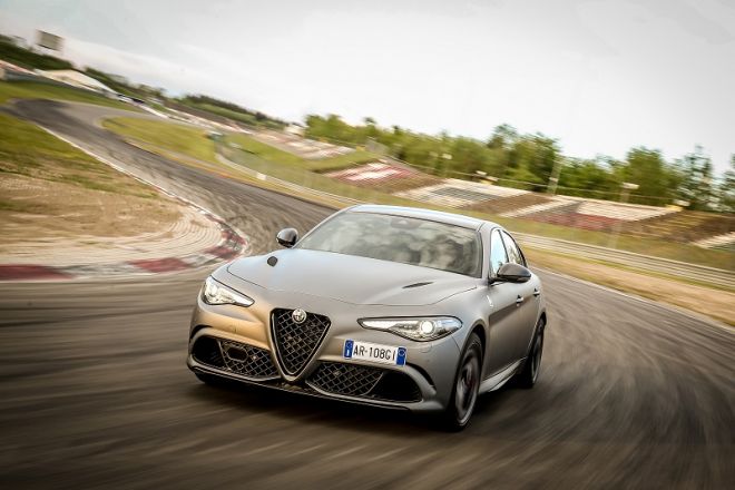 1592997655_djulija-nirburgring.jpg