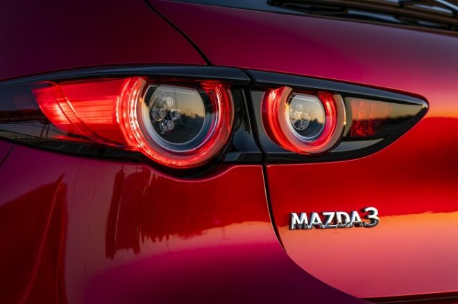 mazda-3-7.jpg