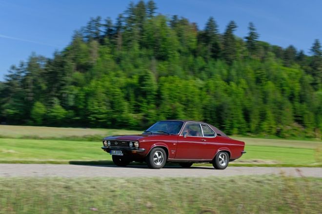 opel-manta-askona-4.jpg