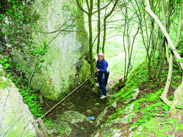 Krivi-virBozidar-Vemic-iz-Paracinapenjao-se-tezom-stranom-do-izvora-Crnog-TimokaZ.Gligorijevic.JPG