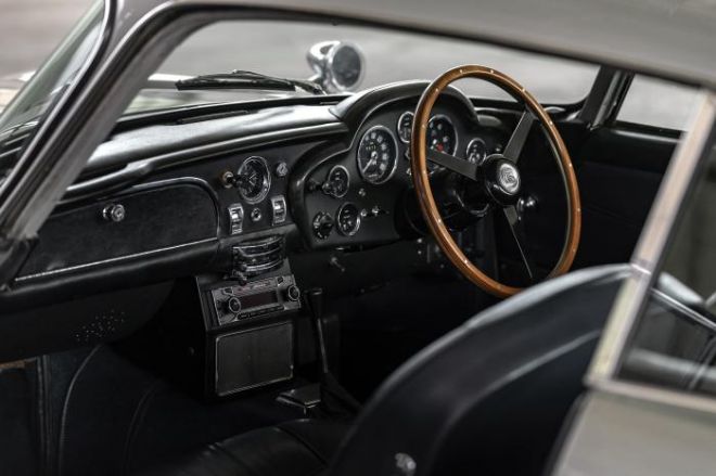 1963_-_1966_DB5--5-.jpg